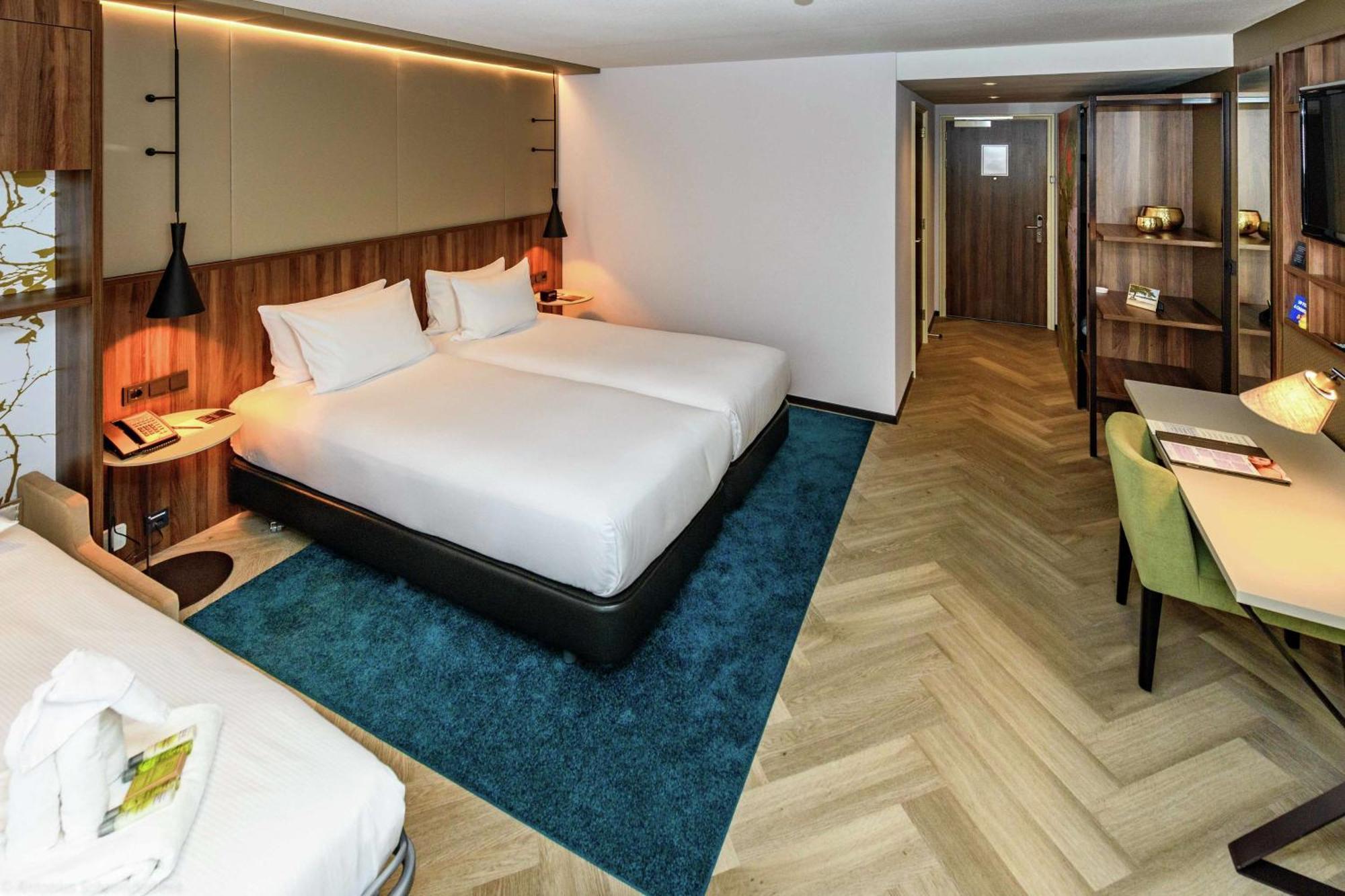 Doubletree By Hilton Royal Parc Soestduinen Hotel Soest