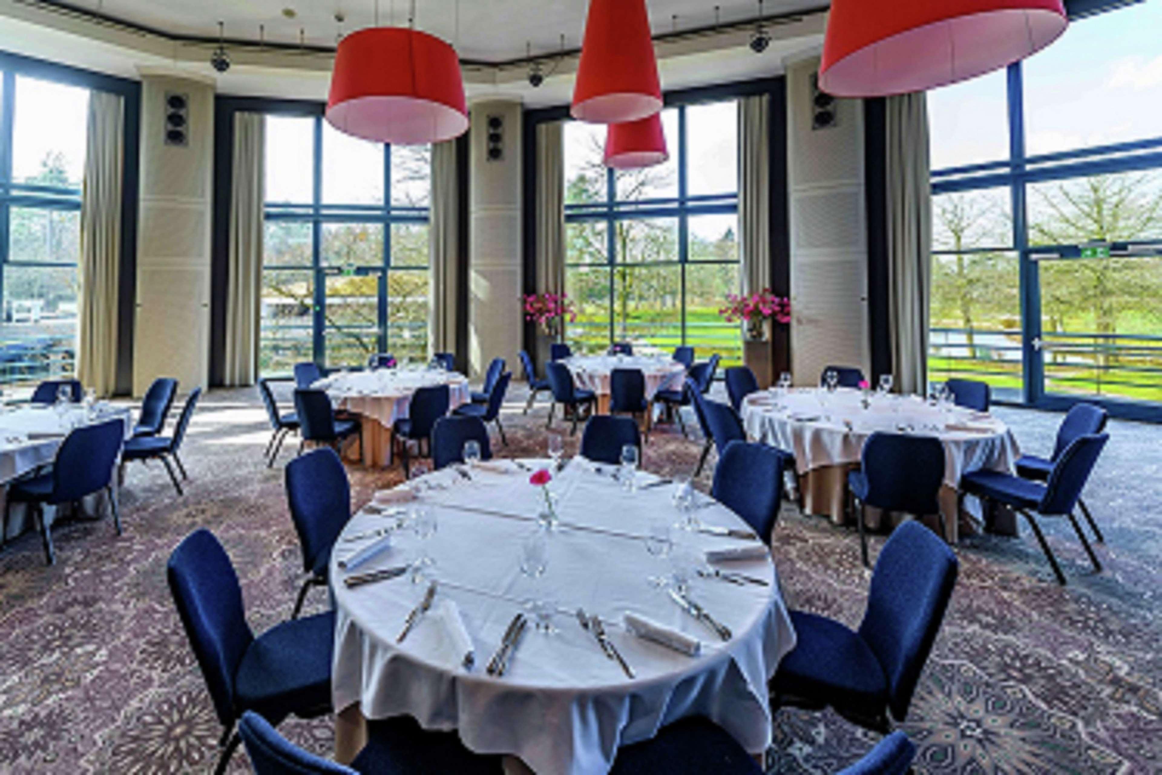 Hotel Doubletree By Hilton Royal Parc Soestduinen 4*