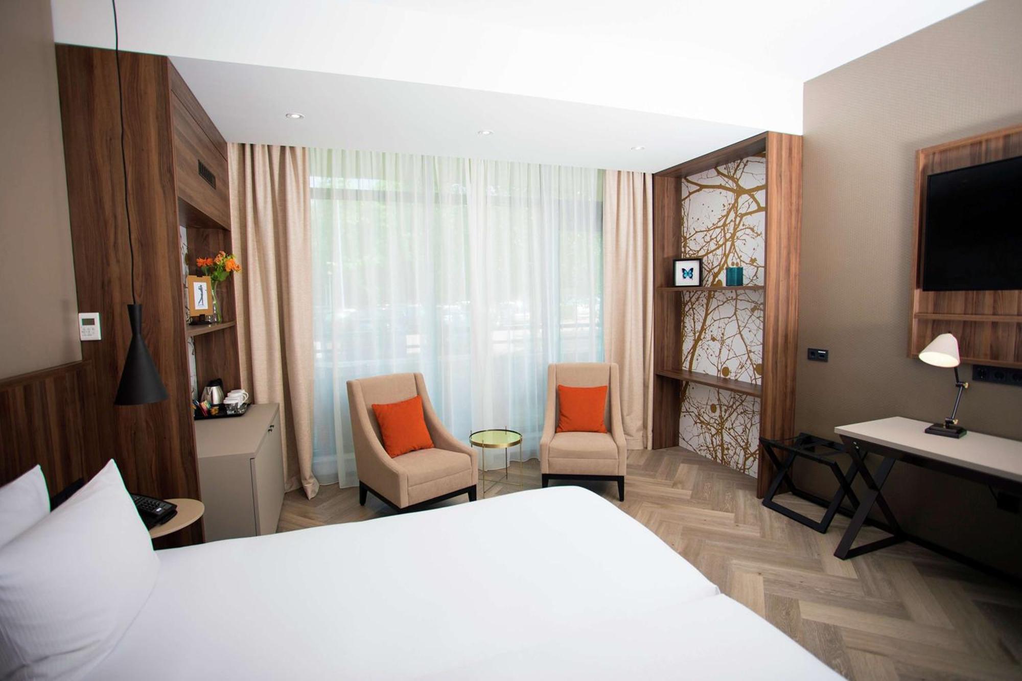 Doubletree By Hilton Royal Parc Soestduinen Hotel 4*