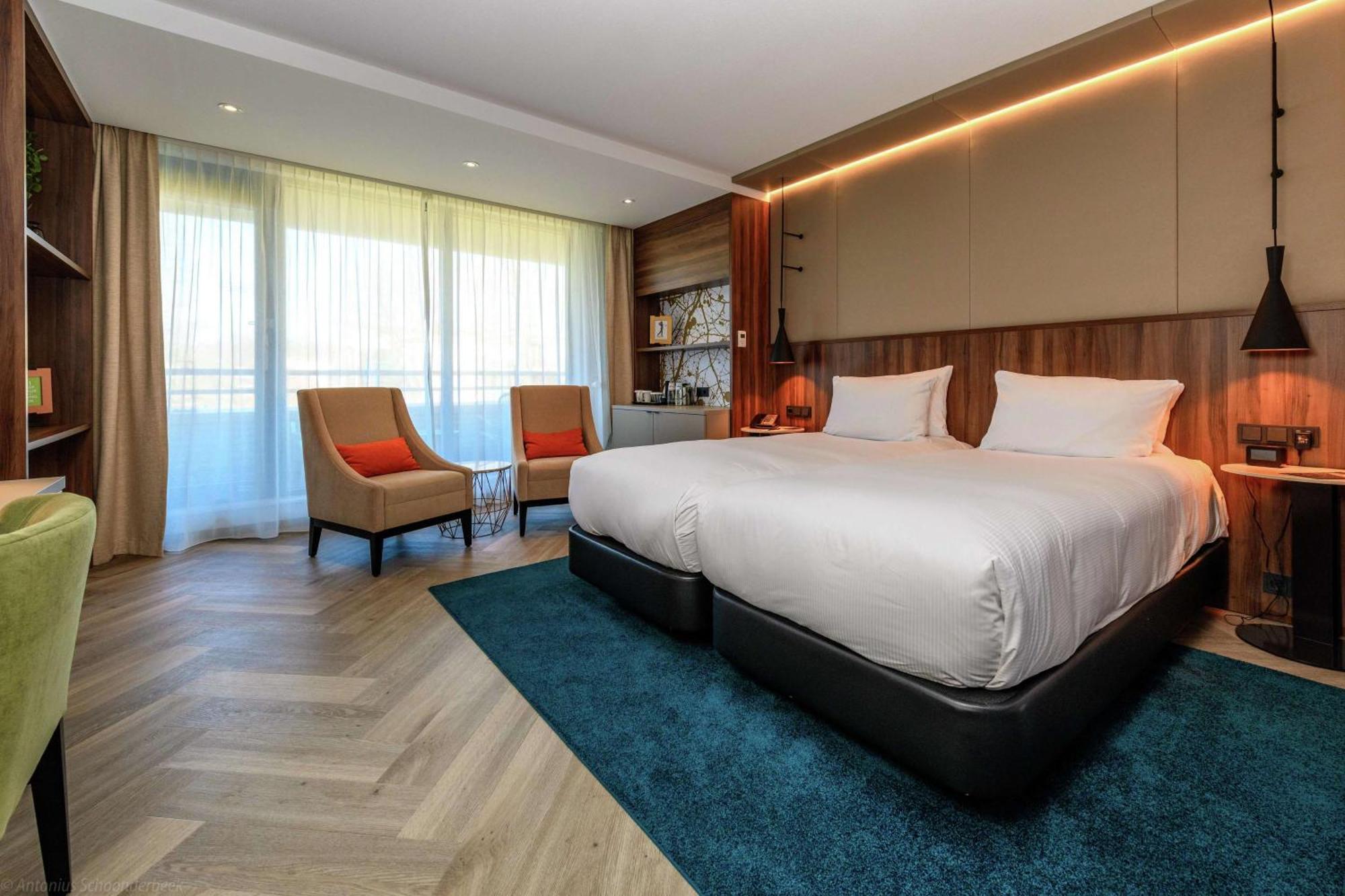 Doubletree By Hilton Royal Parc Soestduinen Hotel 4*