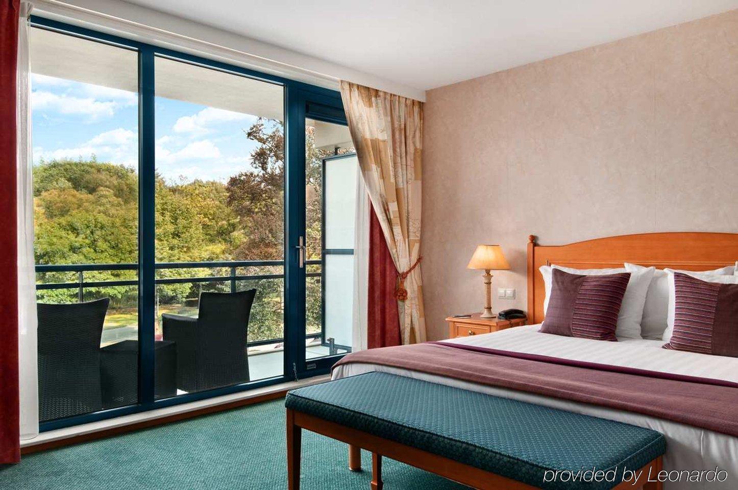 Doubletree By Hilton Royal Parc Soestduinen Hotel 4*